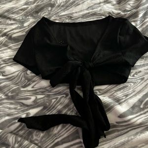 Black cross tie crop top